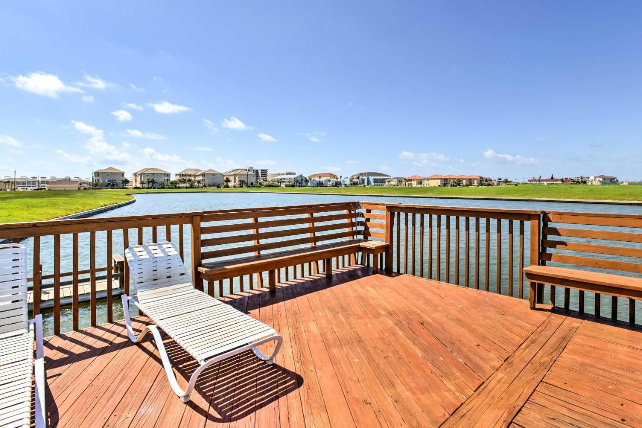 Waterfront Corpus Christi Townhome With Pool And Dock! Exterior photo